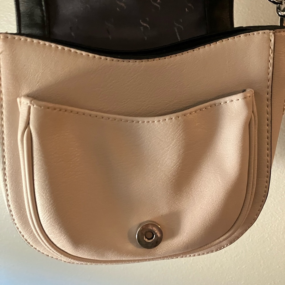 Vera Wang Black and White Shoulder Bag - Picture 4 of 6